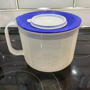 Vintage Tupperware Mix N' Stor Pitcher